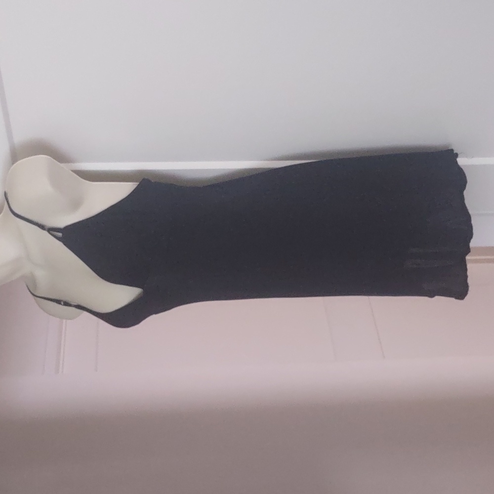 Victoria's Secret Black Nighty Adjustable Straps - Size MEDIUM